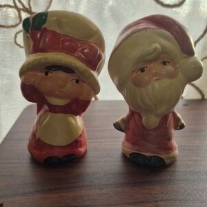Vintage Santa and Mrs. Claus Salt And Pepper Set